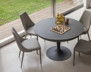 Extendable round table with Altacom Sun ceramic top.