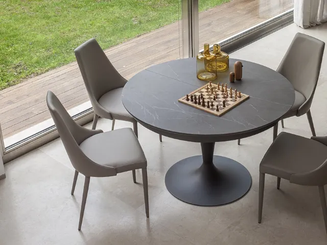 Extendable round table with Altacom Sun ceramic top.
