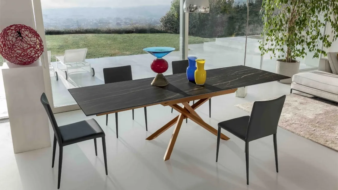 Tokyo extendable table by Altacom.