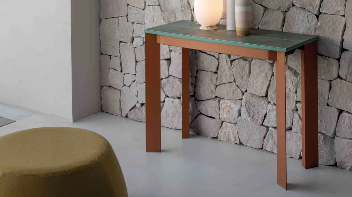 Extensible Trek console table by Altacom.