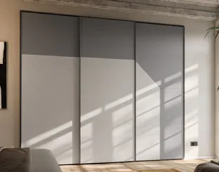 Custom-made wardrobe with Level UP + Climb UP 45 sliding door by Orme.