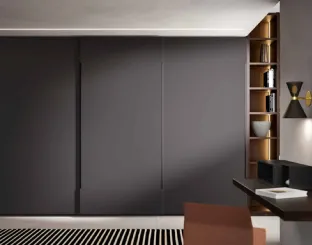 Wardrobe with smooth sliding doors in Asphalt lacquered finish by Veneran.