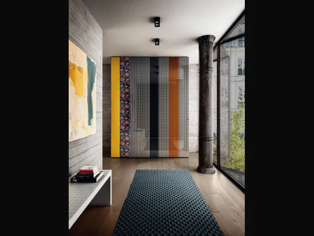 Lago's NOW Colorful Wardrobe