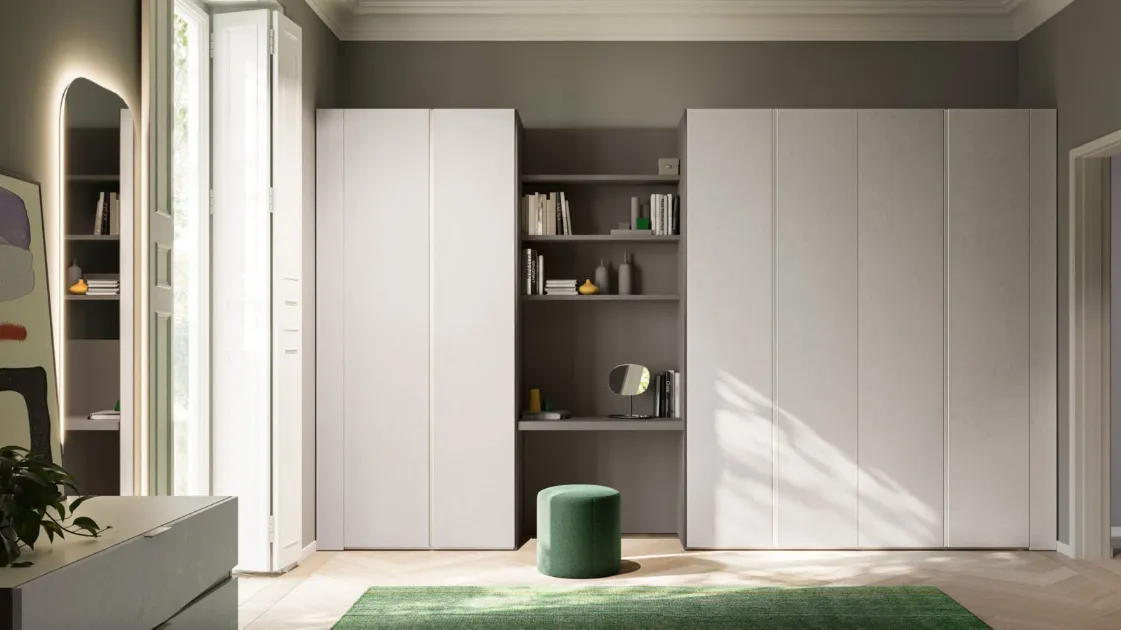 Wardrobe with hinged doors and desk compartment. Tratto 29 by Orme.