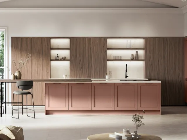 Classic kitchen in open-pore lacquer with Opera island by Arredo3