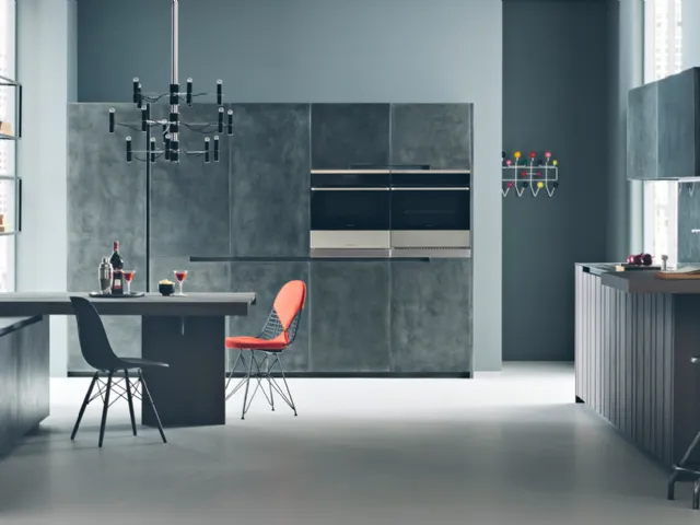 Design kitchen with Fifty 02 peninsula by Zampieri Cucine