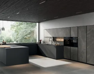 Modern kitchen with Glass 2|0 08 peninsula by Arredo3.