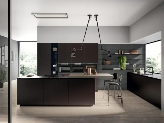 Modern kitchen with island in matt Caffè glass and peninsula in Safari Oak veneer Glass 2 0 by Arredo3