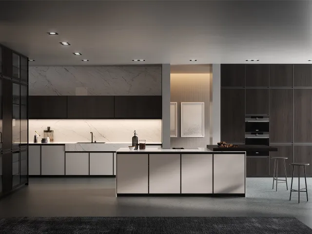 Modern kitchen with island in matt Bianco and Nebbia glass with top in Laminam Statuarietto Kronos by Arredo3