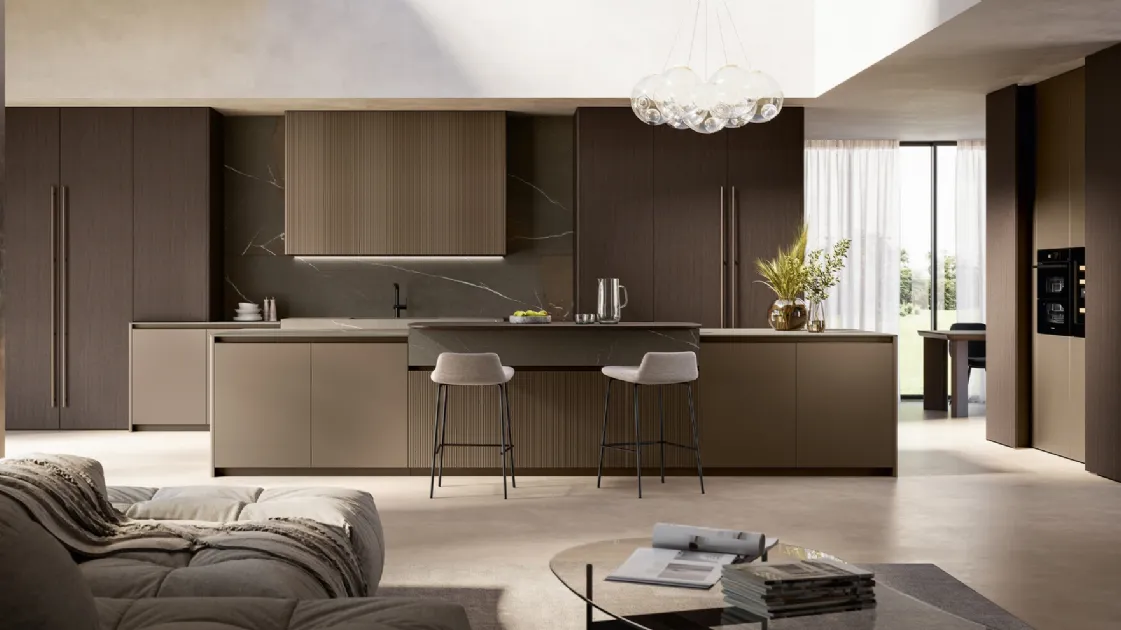 Modern kitchen with Time 01 island in lacquered finish and walnut by Arredo3.
