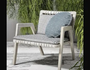 Washed teak InOut 861 armchair woven in grey HDPE. Removable cushion.