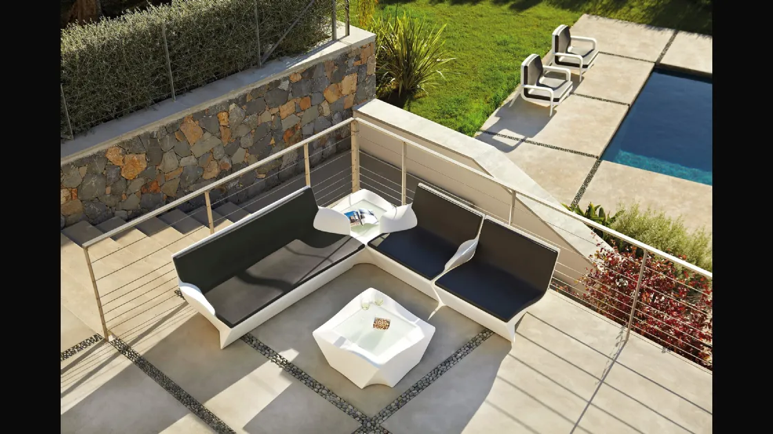 Outdoor furniture Kami by Slide