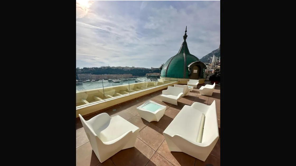 Outdoor furniture Kami by Slide