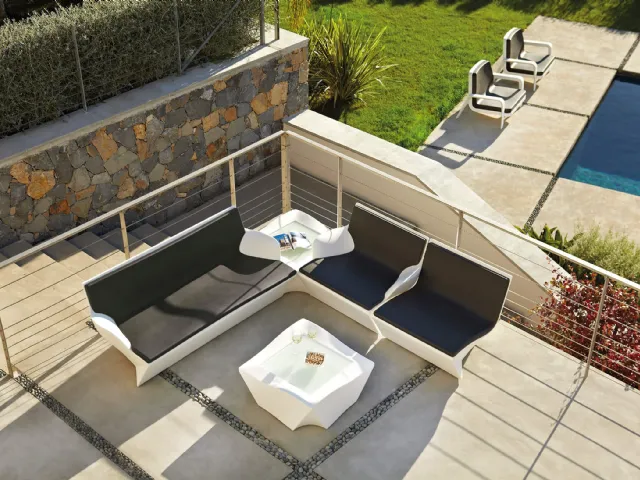 Outdoor furniture Kami by Slide