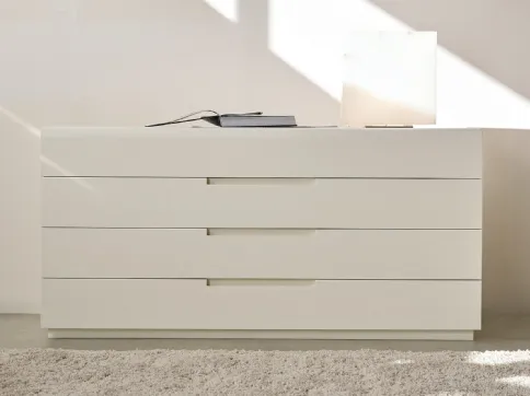 Nida lacquered chest of drawers